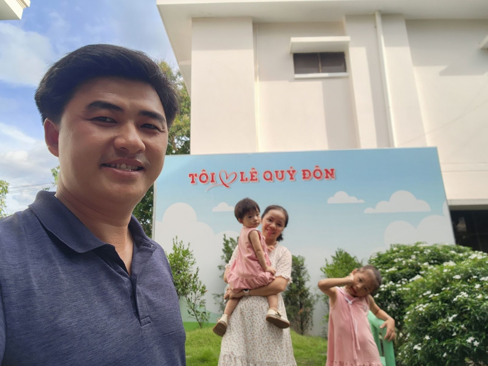 Chân dung tác giả Ngô Tự Mạnh